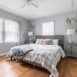 Cozy In The Triplex House, Historic District Of Apartment