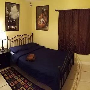 B Private Bedroom Homestay